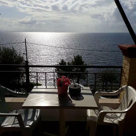 Sol E Mar Sea Side View Guesthouse Perama  Eksteriør billede